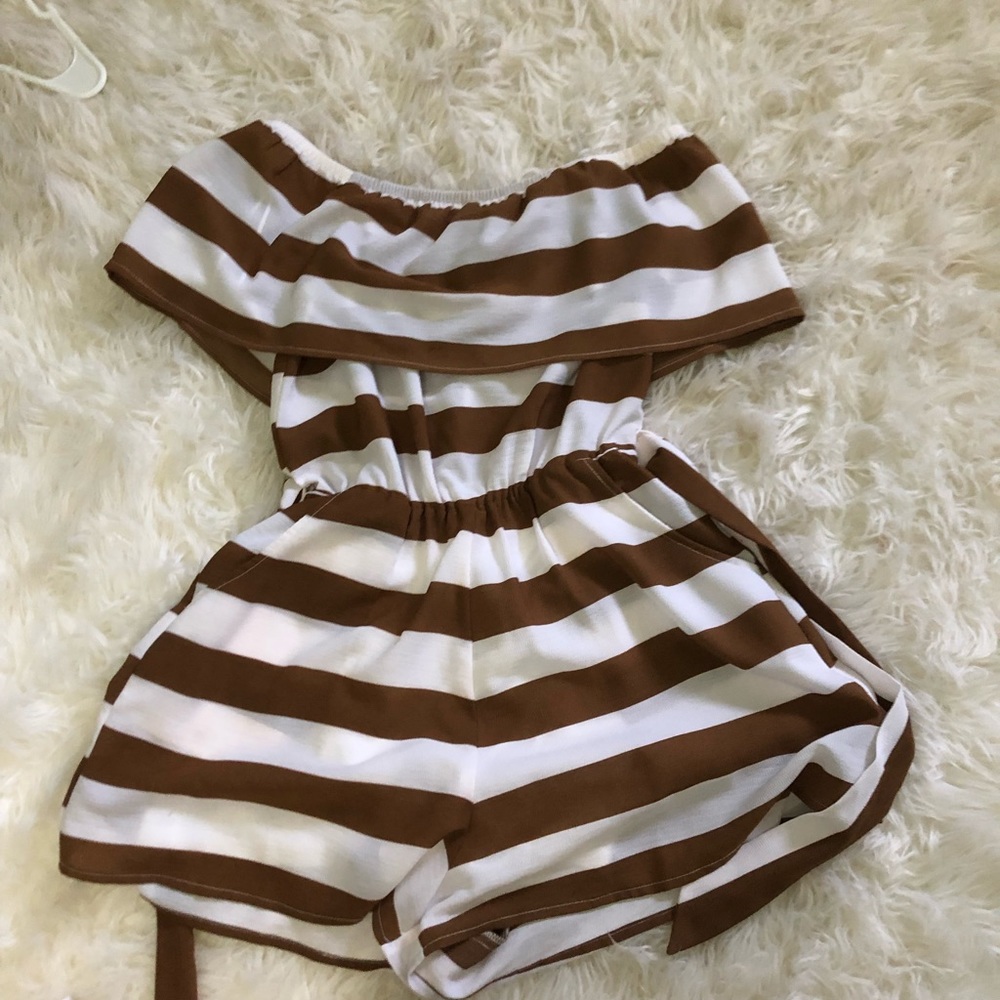Romper - Picture 2 of 2